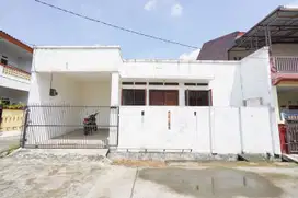 Rumah Seken Terawat dekat RS Mitra Keluarga Jatiasih Siap Huni J-30767