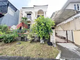 Rumah Jual Model Klasik Lokasi di Perum Elit Dekat Mall Elpico Malang