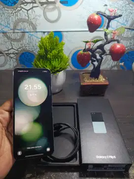 SAMSUNG Z FLIP 5 5G RAM 8/256GB ORIGINAL SEIN MULUS NORMAL SIAP PAKE