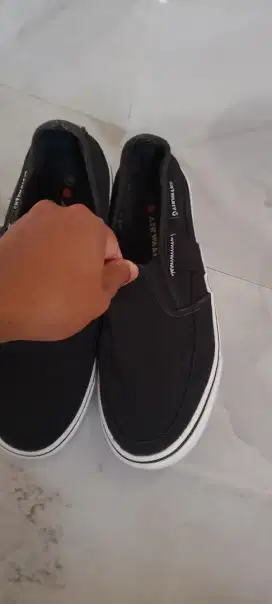 PL Sepatu Airwalk size 39