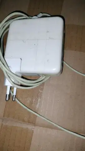 charger laptop macbook pro