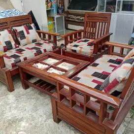 Kursi kayu bagus