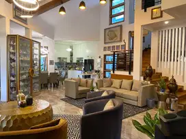 Rumah Mewah 2 Lantai Nuansa Bali di Tanjung Barat Lokasi Prime