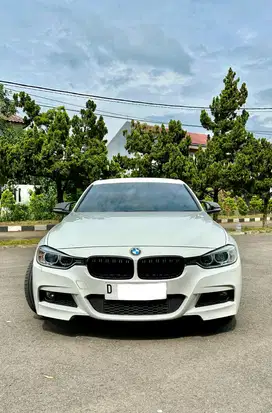BMW F39 320i Luxury 2013 Bensin