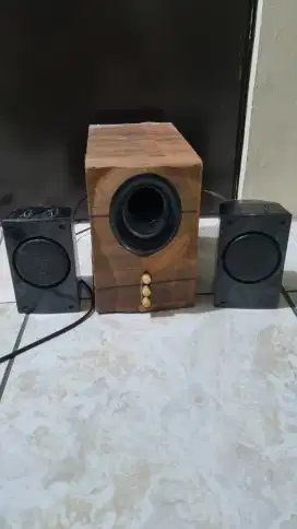 Speaker saloon komputer HP