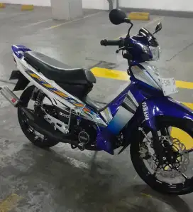 Yamaha F1ZR 2004 FULL CLUTH