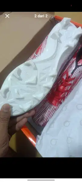 Sepatu ortuseight