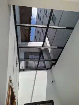 Kanopi atap kaca tempered