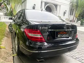 C 200 SPORT 2014 Hitam Interior Beige Full Original a/n Pribadi