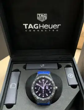 Smartwatch Tag Heuer Connected Modular 45 Made in Switzerland