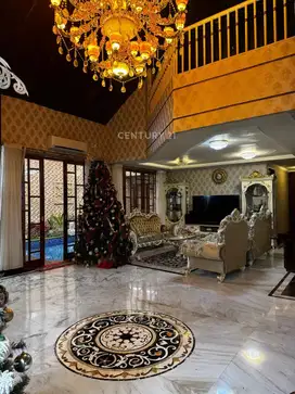 Dijual Rumah Area Premium Ada Swim Pool Di Kebayoran Lama FN15791