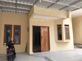 Rumah Dekat Tol Di Komplek Taman Pulo Indah Cakung S8117