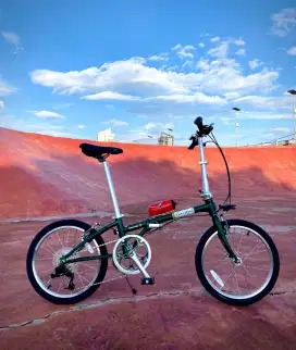 DAHON BOARDWALK D8 LIKE NEW LOW KILOMETER