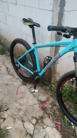 Sepeda mtb polygon xtrada6 size M