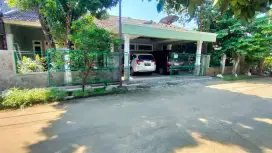 Rumah super strategis nyaman. Keamanan 24 jam
