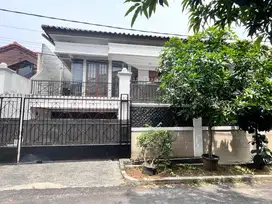 Rumah Strategis di Cinere, Siap Huni, Dekat Akses Tol Desari