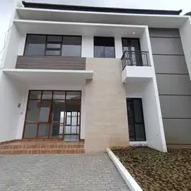 Rumah 2 lantai Lebar 10mtr 1 mnt tol buah batu bandung Hadap Barat