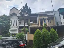 Cinere, Rumah cocok Keluarga Besar Dengan 4 kamar