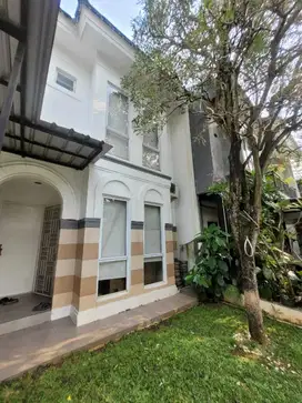 Rumah 2 lantai jarang ada hadap utara lebar 8 meter Foresta BSD City