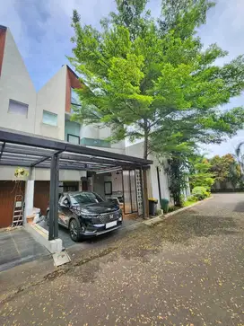Rumah Bagus Minimalis Furnished di Cluster Trevista West Tangerang