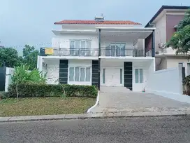 Dijual rumah siap huni cluster  meditrania 2 Sentul city