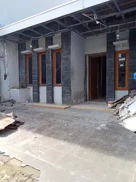 Rumah kokoh proses renov siap huni dekat tol pasirkoja