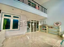 Dijual Cepat dan Murah Rumah 2 Lantai Di Sektor Permata Lippo Karawaci