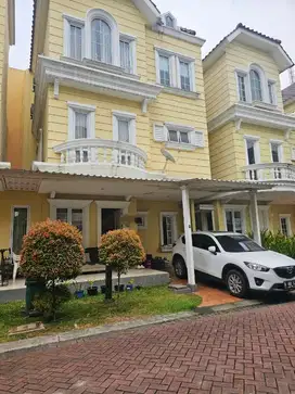 Rumah 3 Lantai Full Bangunan di Cluster Montana Village Gading Serpong
