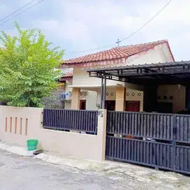 Rumah Second Minimalis di Baki dekat Lapangan Gentan
