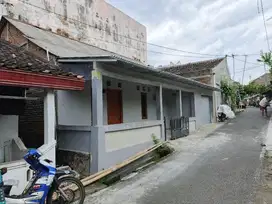 jual rumah kontrakkan blk uns jebres ska