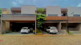Beli Sekarang! Rumah 2 Lantai, Harga Terjangkau, Fasilitas Lengkap
