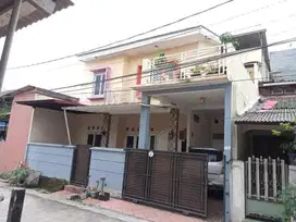 Dijual Rumah Terawat 4 KT 8 Menit ke Cibubur Plaza Hadap Timur J-27303