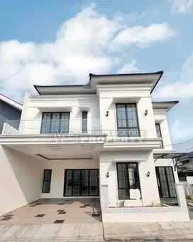 RUMAH BARU HOEK SIAP HUNI MODEL MODERN CLASSIC STARTEGIS BSD CITY