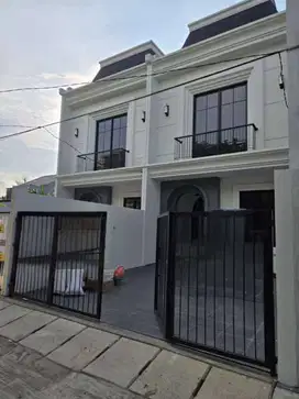 Dijual Rumah di Jl.Penyelesaian Tomang, Meruya Utara, Jakarta Barat