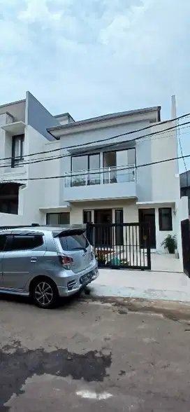 BRAND NEW HOUSE DI SEKTOR 9 BINTARO