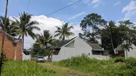 Tanah Dijual dengan Row Jalan Lebar, Akses Mudah di Malang