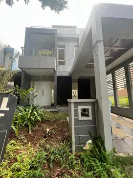 Dijual Rumah Dengan Rooftop dekat jungleland Sentul Bogor