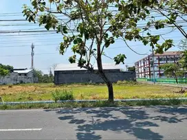 Tanah adi  sumarmo colomadu solo