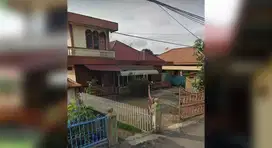 DIJUAL RUMAH HALAMAN LUAS JALAN JAYA PLAJU PALEMBANG