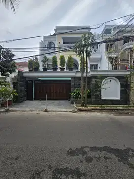 Dijual Rumah Bangunan Baru Cilandak Jakarta Selatan