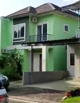 Dijual Cepat Rumah Kota wisata Siap Huni 2 lantai Rapih