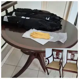 Preloved Meja Makan & Kursi

Diameter = 109 cm
Tinggi = 74 cm