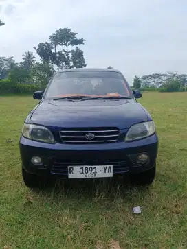 Daihatsu Taruna 2003