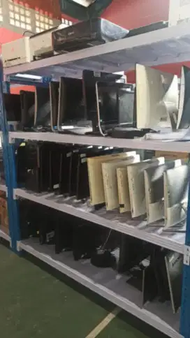 Terima jual beli komputer bekas ex lelangan kantor partai besar