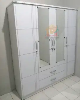 Lemari pakaian 4pintu