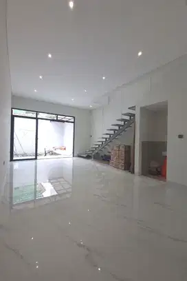 WOW KEREN RUMAH BARU 2 LANTAI DALAM KOMPLEK CIMAHI UTARA