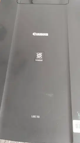 Scanner Flatbed merk Canon Lide 110, barang bekas berkualitas bagus