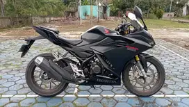 58@: DP:500 RBU B DEPOK NEW CBR 150 R  HITAM ON