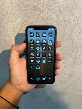 Iphone 11 black 64GB no minus