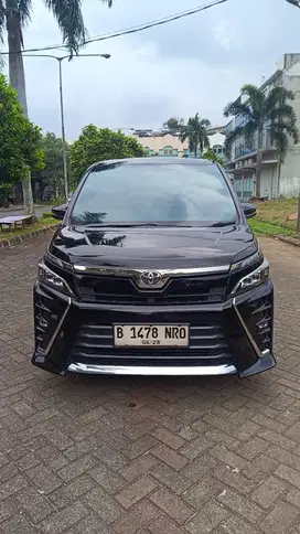 Toyota Voxy 2018 Bensin